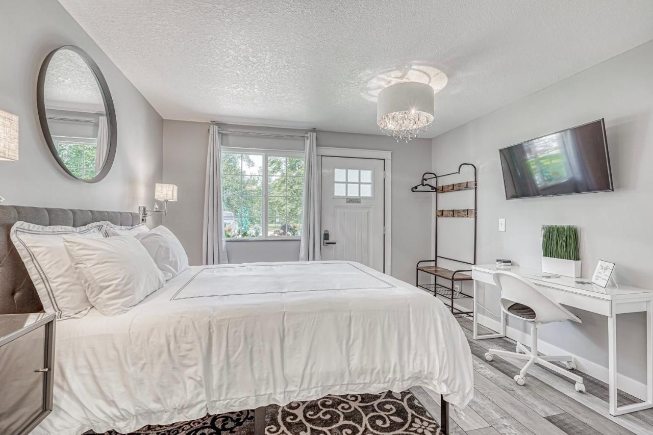 Lighthouse Kitchen Suites Near Auburn Waterloo I-69 Exit 334 Exterior foto