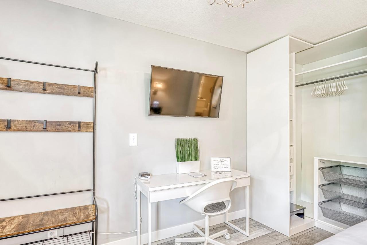 Lighthouse Kitchen Suites Near Auburn Waterloo I-69 Exit 334 Exterior foto